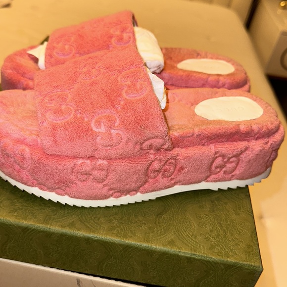 Gucci platform sandals towel spongy color pink size 38 in excellent condition - Picture 2 of 5